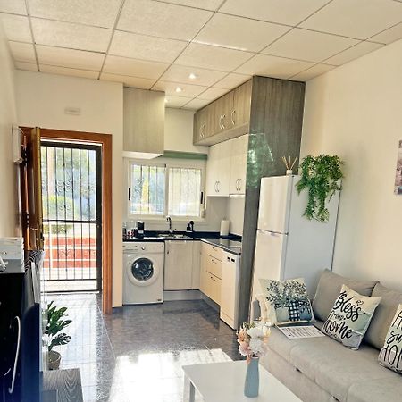 A 100 Metros De La Playa. Parking Gratuito Privado Apartment Alicante Bagian luar foto